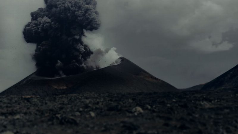 Тизер рекламной кампании YANA CHAPLYGINA "Volcano"