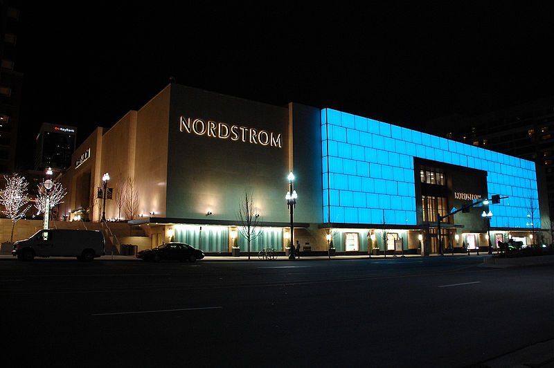 Nordstrom поверил в Instagram