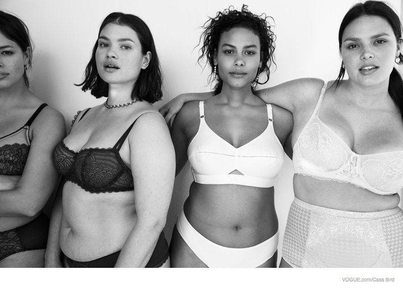 Vogue выбрал идеальные бюстгальтеры на plus size моделях