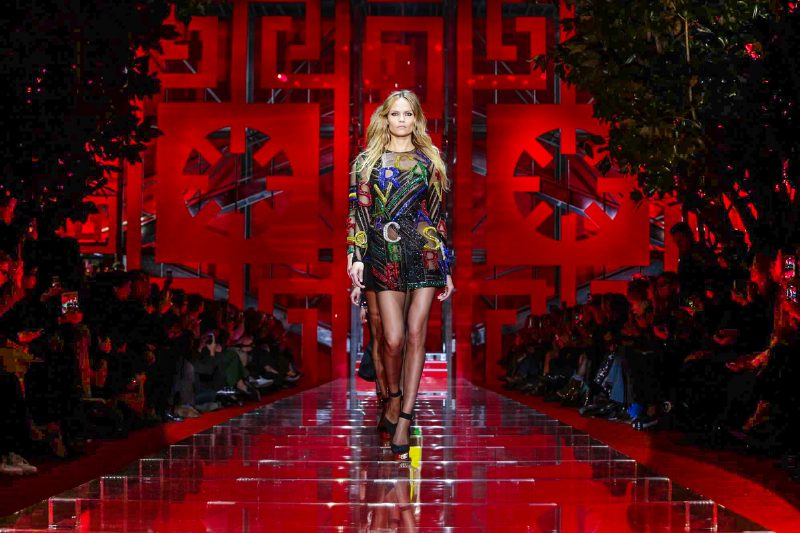 Неделя моды в Милане: Versace осень/зима - 2015/2016