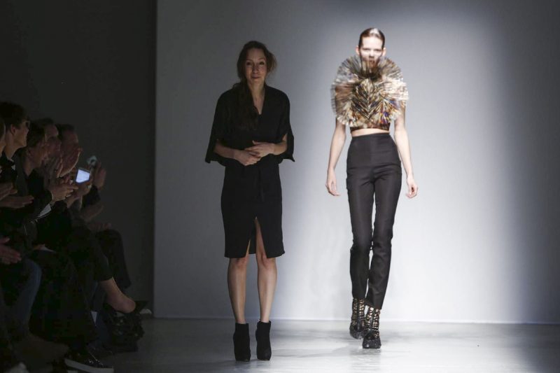 Неделя моды в Париже: коллекция Iris van Herpen осень/зима - 2015/2016