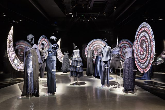 Видеоролик об открытии музея Armani/Silos
