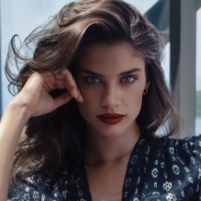 15 лучших фотографий Сары Сампайо из Instagram