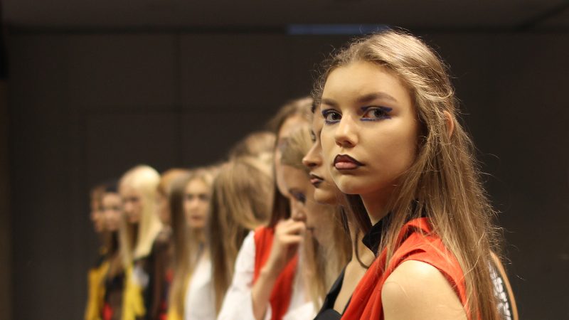 Видеосюжет о показе Anton Belinskiy S/S 2016