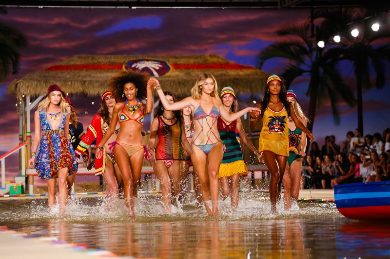 5 фактов о коллекции Tommy Hilfiger весна-лето 2016
