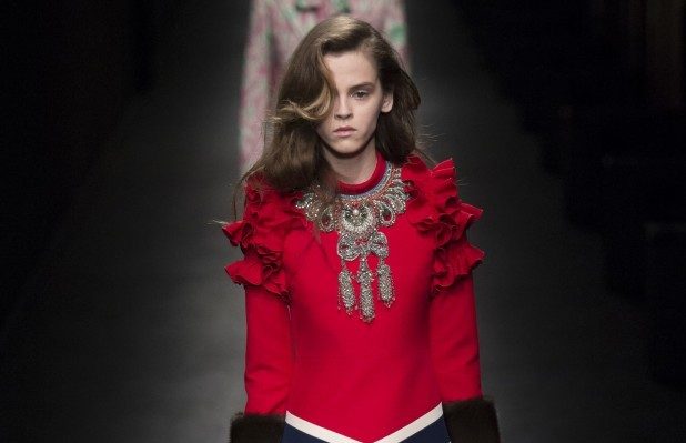 2 украинские модели на показе Gucci