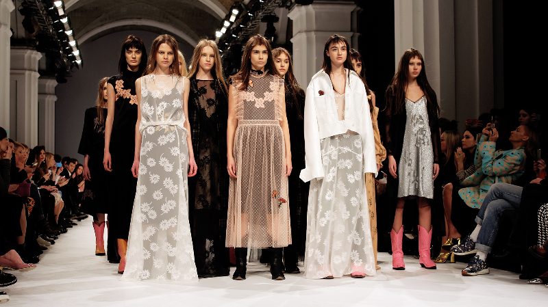 Видеосюжет с показа Poustovit F/W 2016