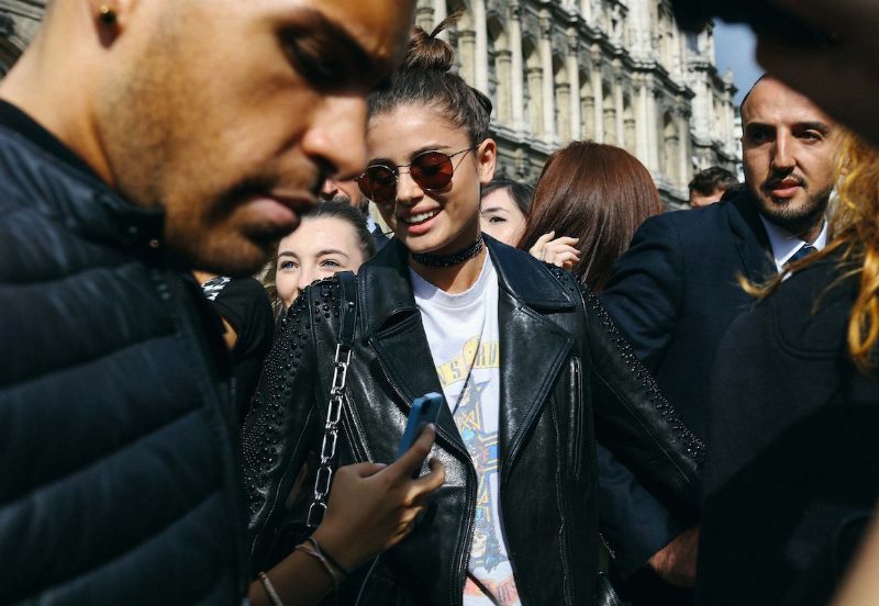 Все в Париже: лучшие street-style образы с Paris Fashion Week