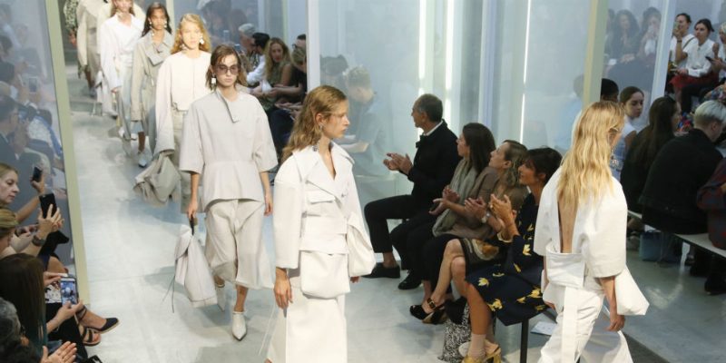 Деконструктивизм в коллекции Marni Spring/Summer 2017 в Милане