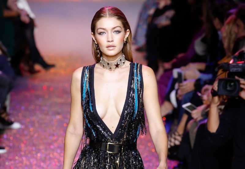 Даша Хлистун и Женя Мигович на показе Elie Saab в Париже
