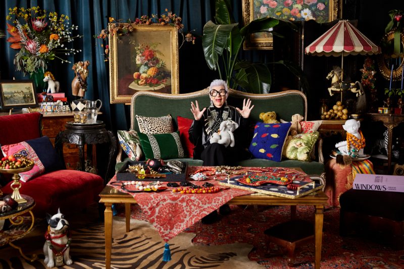 Айрис Апфель распродаст собственную коллекцию бижутерии