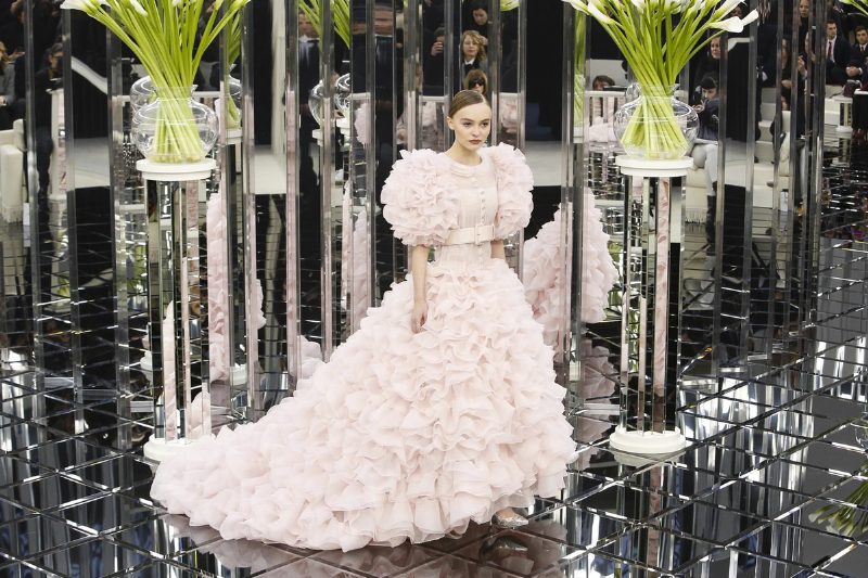 Зазеркалный мир на показе Chanel Haute couture Spring 2017