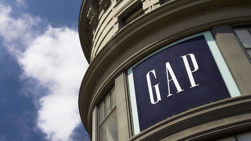 Возврат века: в Gap по ошибке приняли покупку, сделанную 17 лет назад