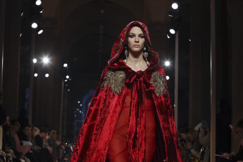 Дух Венеции в коллекции Alberta Ferretti FW 17-18
