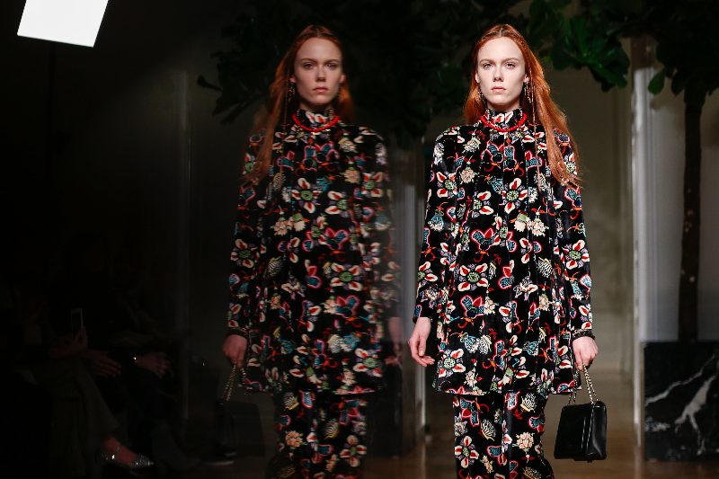 Бесконечная романтика: Показ Valentino FW 17-18