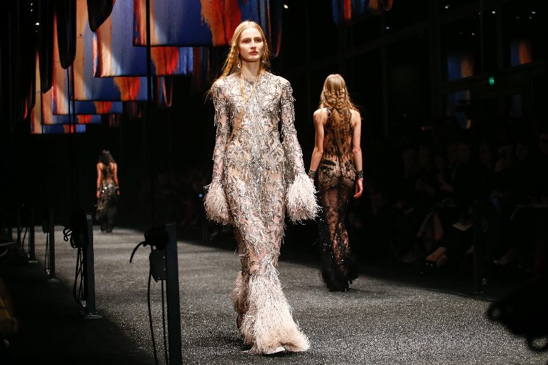 Древние легенды в коллекции Alexander McQueen FW 17-18