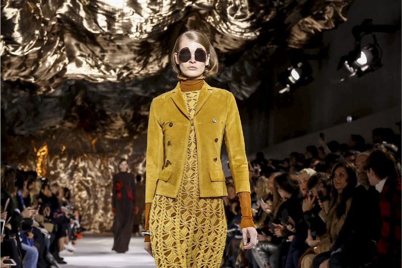 Асимметрия и фактурность в коллекции Acne Studios FW 17-18