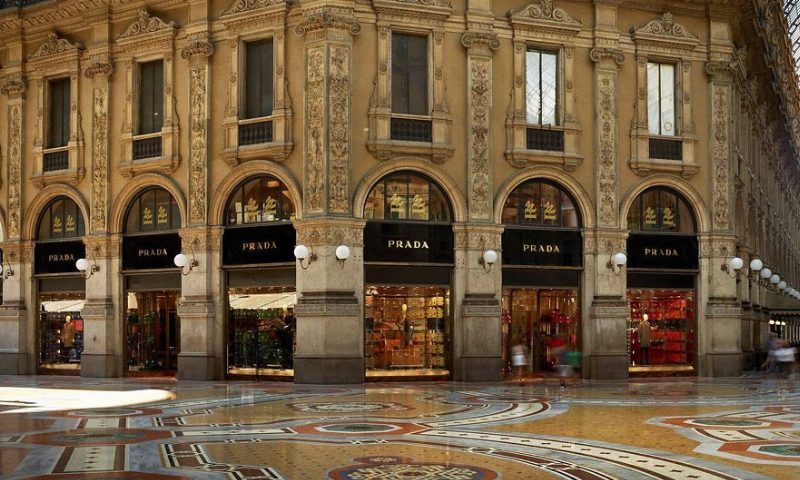 Прибыль Prada упала до минимальной отметки за последние 5 лет