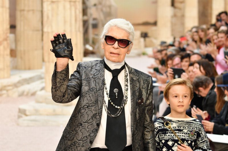 Современная богиня в новой круизной коллекции Chanel 2018