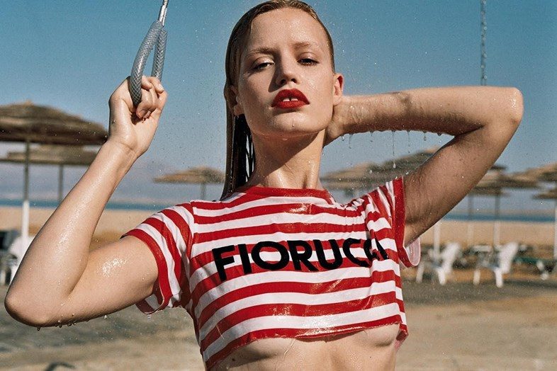 Дочь Мика Джаггера в сексуальной съемке для Fiorucci