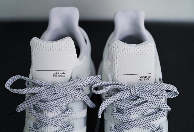 Выставка Art Basel обвинила adidas в нарушении авторских прав