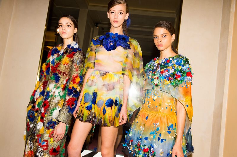 Цветочный калейдоскоп в коллекции Fendi Couture FW’17-18