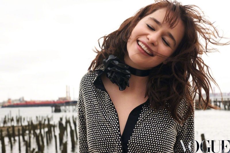 Без драконов: Эмилия Кларк в съемке для Vogue Japan
