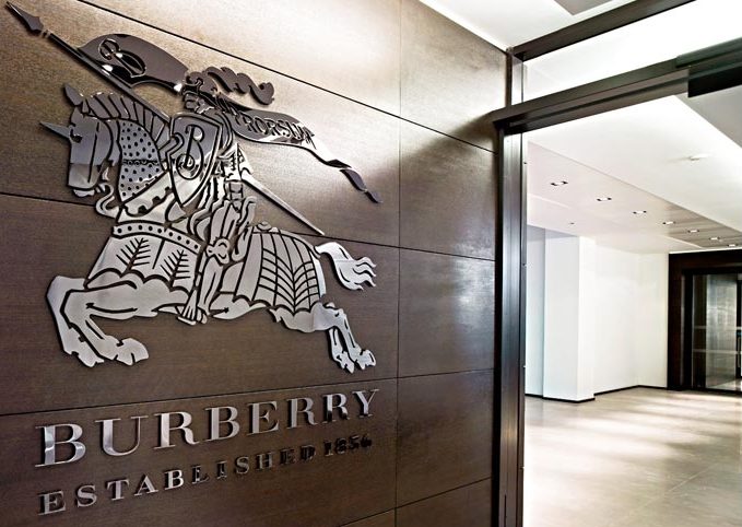 Burberry станет использовать на 100% чистую электроэнергию