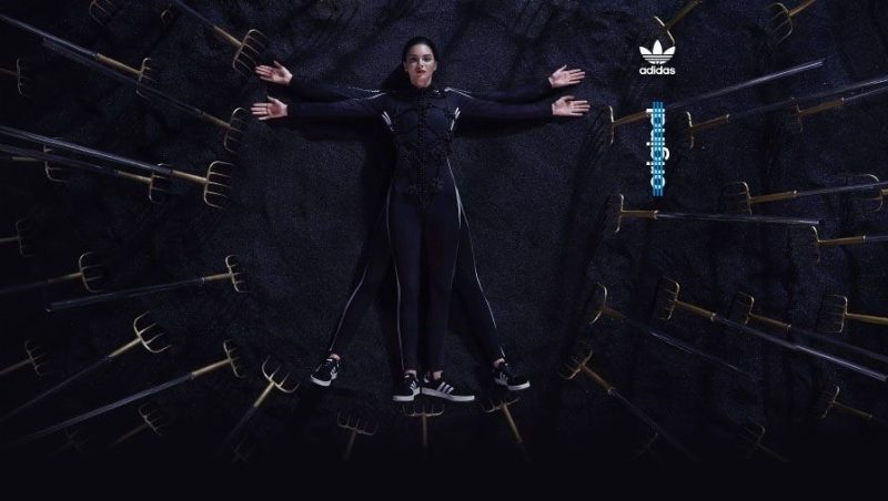 Adidas пытает Кендалл Дженнер, устраивает разборки в пустыне и поет с рэперами