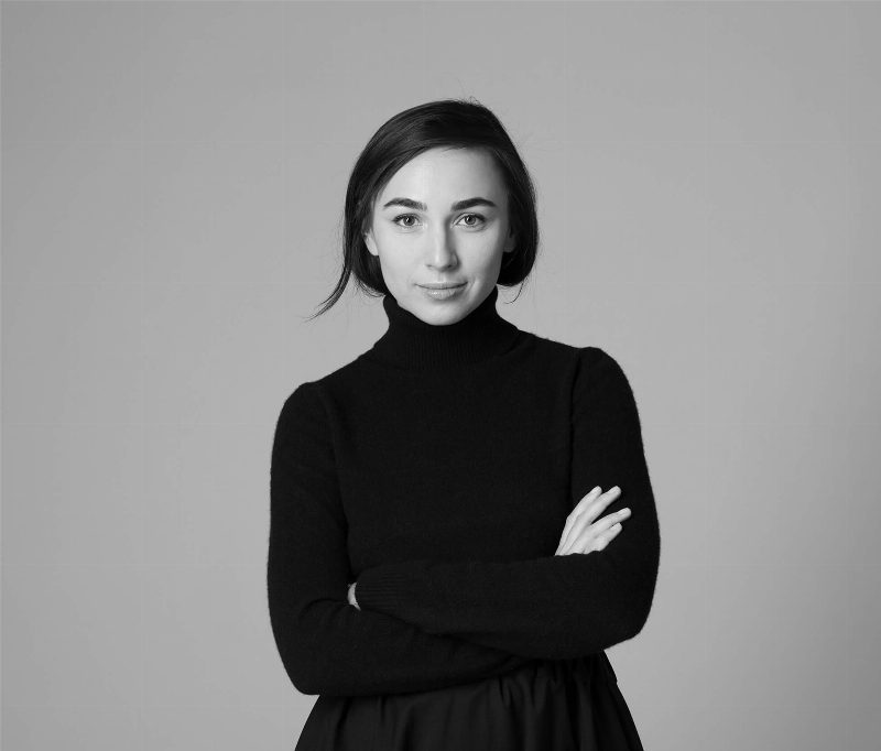 «Голова в облаках»: интервью с Юлией Паскаль о ее показе в Париже