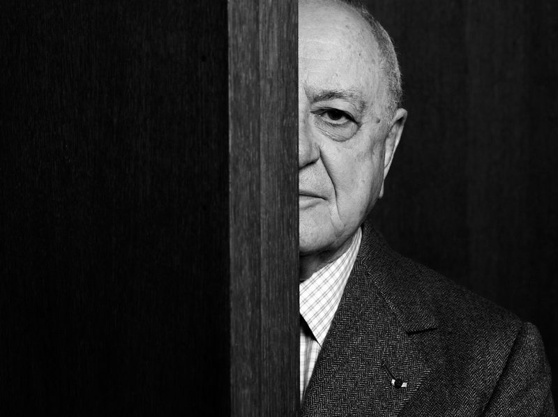 Кто стоит за мировым успехом Yves Saint Laurent