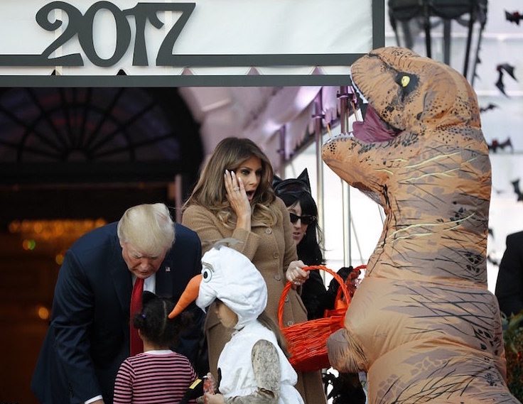 Сладость или шалость: как отпраздновала Хеллоуин Мелания Трамп?