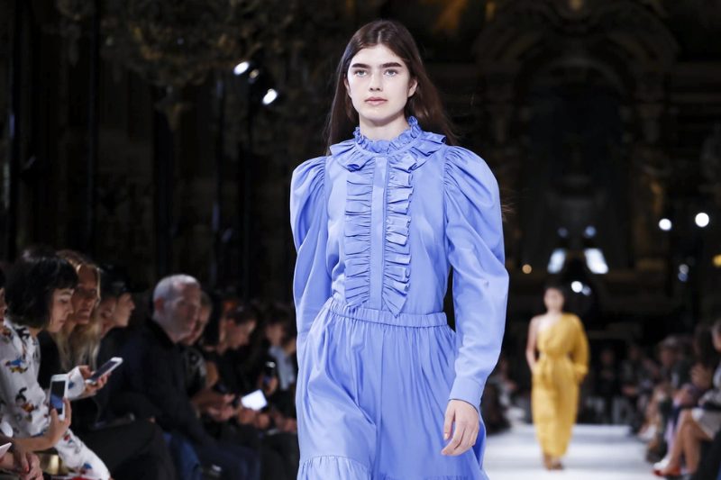 Как носить sustainable fashion показывает Stella McCartney в коллекции SS'18