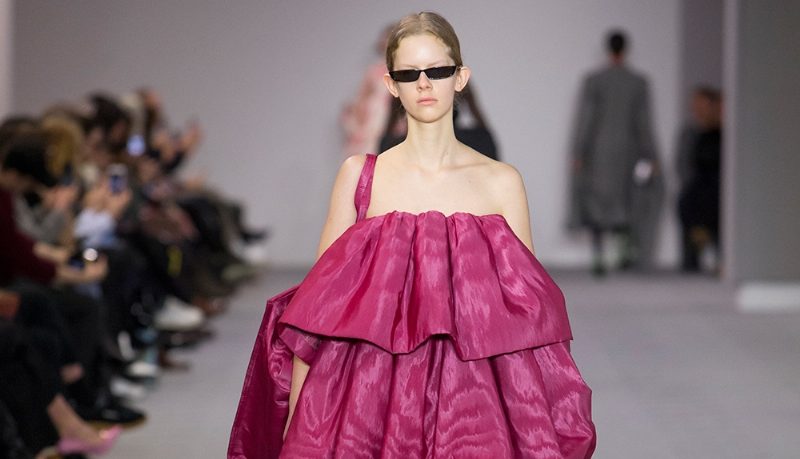 Как Balenciaga удалось опередить Gucci?