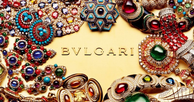 К звездам: Bvlgari представил праздничную коллекцию аксессуаров