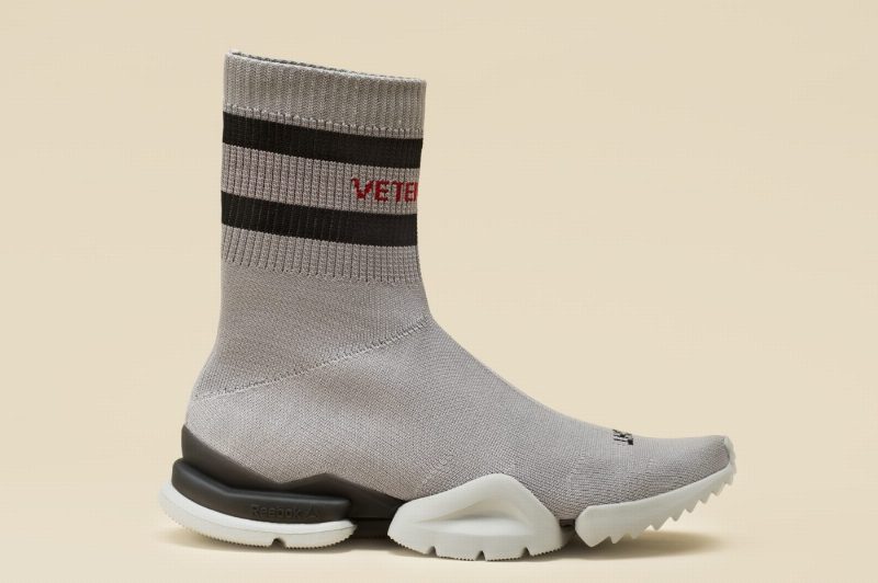 Дизайну новых кроссовок от Vetements и Reebok 30 лет