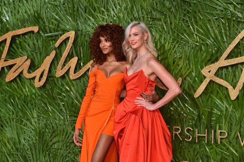 Лучшие образы красной дорожки премии The Fashion Awards 2017