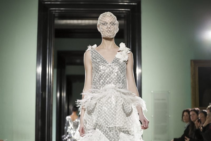 Эстетика 1940-х в коллекции Erdem FW’18/19