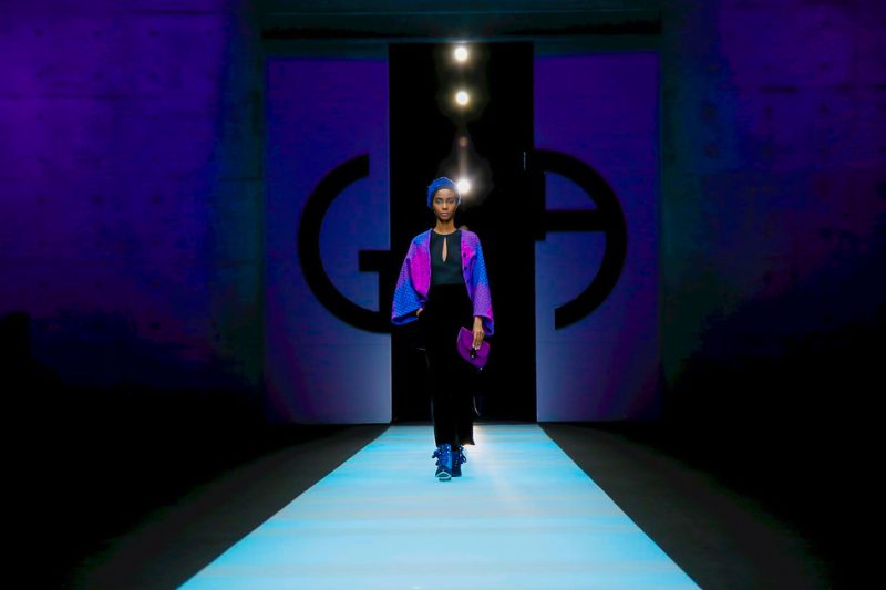 Все оттенки серого в коллекции Giorgio Armani FW’18/19
