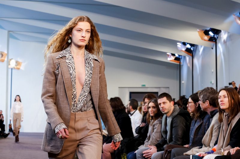 Настроена серьезно: коллекция Chloé FW’18/19