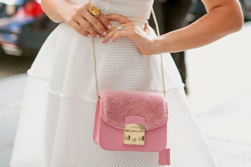 Почему Furla отказались от натурального меха?