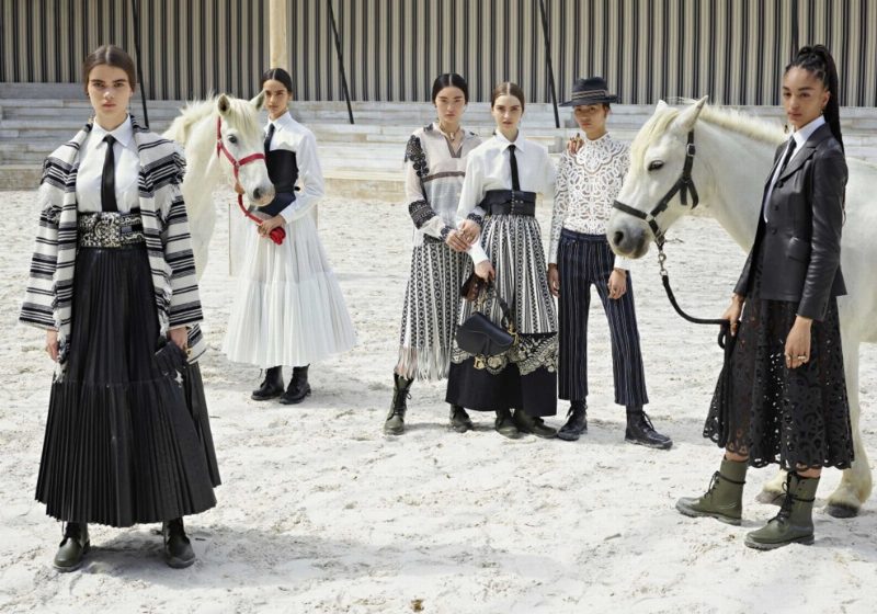 Смотрите, как создавалась круизная коллекция Dior