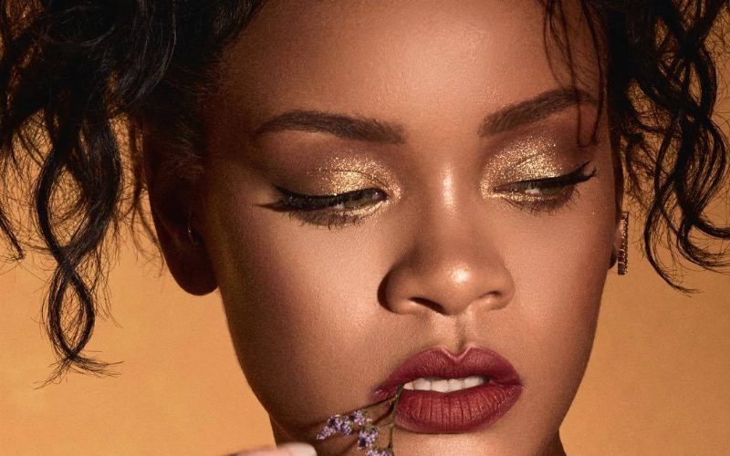 Рианна анонсировала новую коллекцию Fenty Beauty