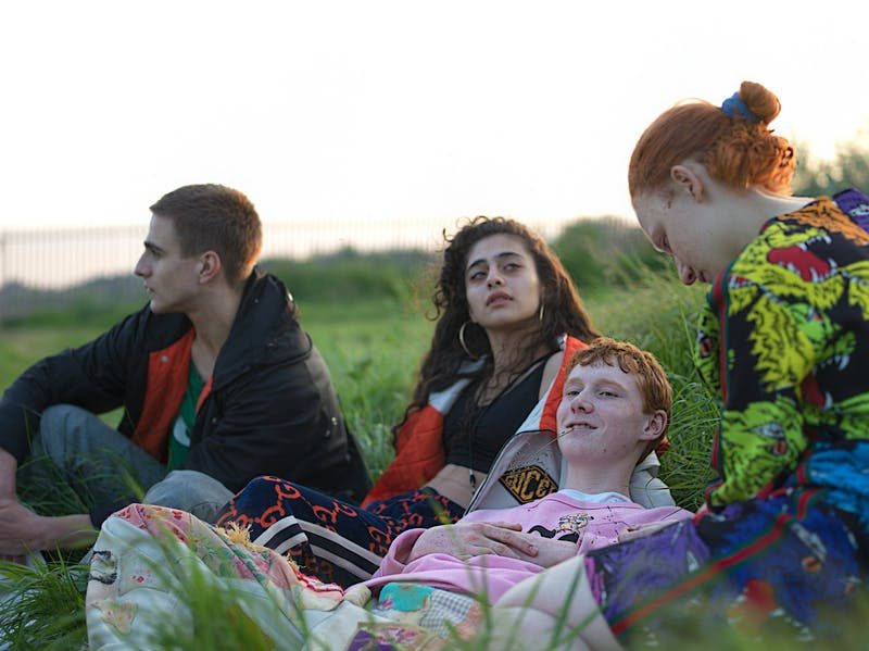 Gucci выпустит фильм о 80-х, молодости и рейвах