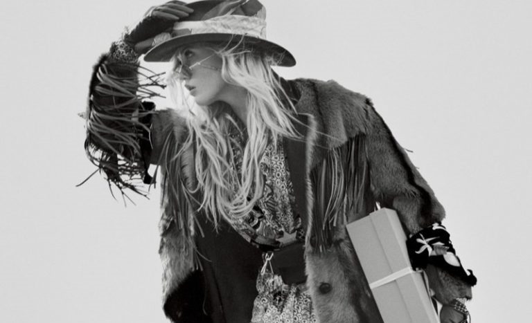 Gallery: Карли Клосс в патриотической фотосессии W Magazine