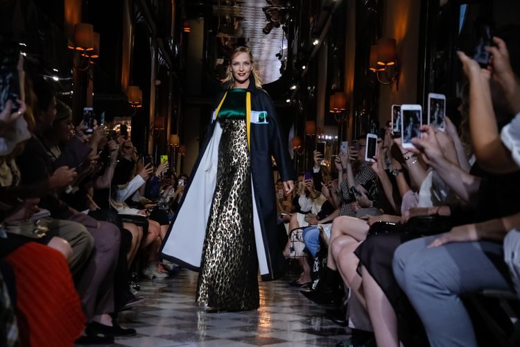 Кейт Босуорт, Ума Турман, Наоми Кэмпбелл и другие на показе Miu Miu Resort 2019