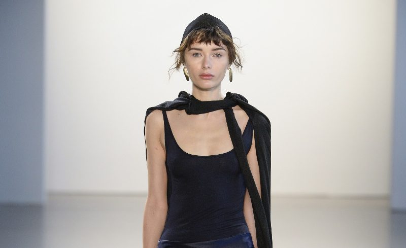Украшения с ракушками и летящие ткани в коллекции Bevza SS’19