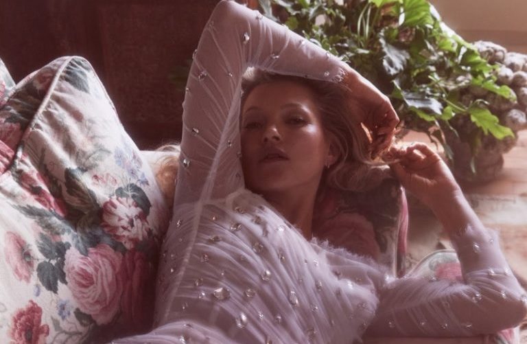 Gallery: 44-летняя Кейт Мосс для сентябрьского номера Vogue Paris