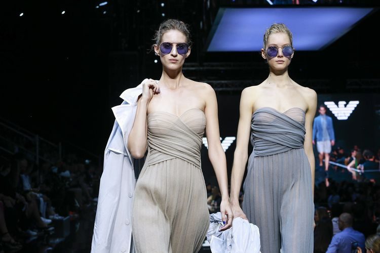 От серого к неону: коллекция Emporio Armani SS'19