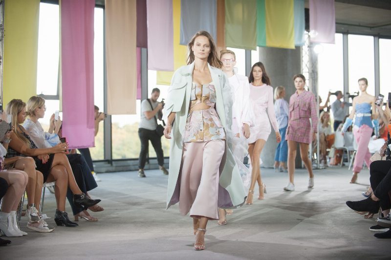 Women empowering: коллекция The Coat by Katya Silchenko SS’19 на UFW